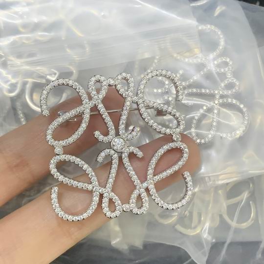 Loewe brooch 01lyh34